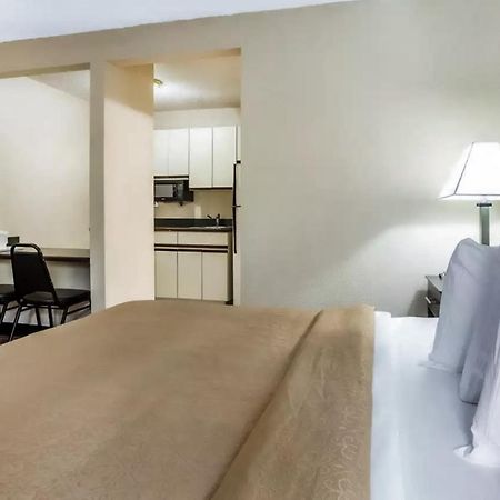 Suburban Studios Augusta Ngoại thất bức ảnh