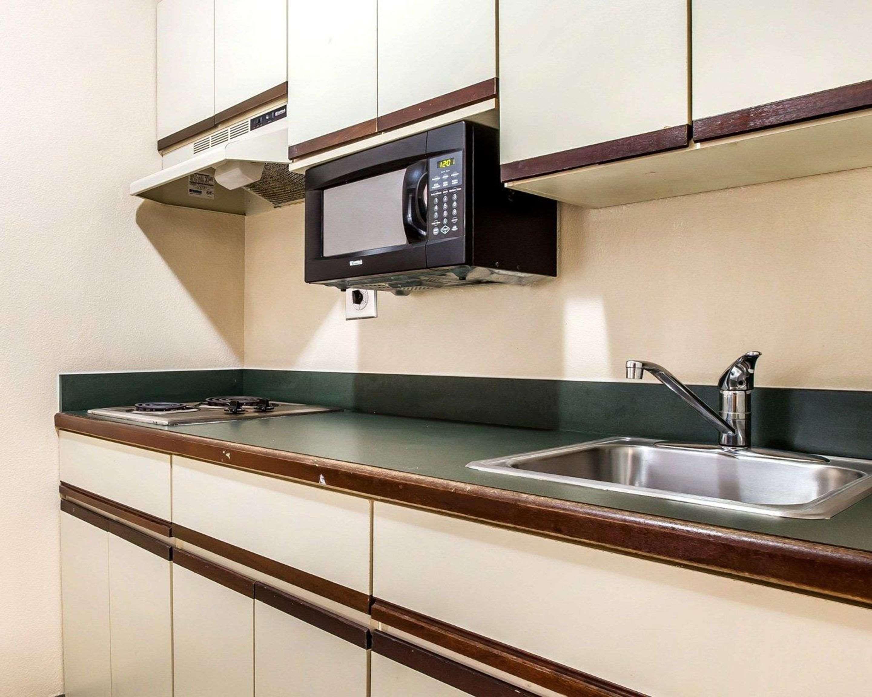 Suburban Studios Augusta Ngoại thất bức ảnh