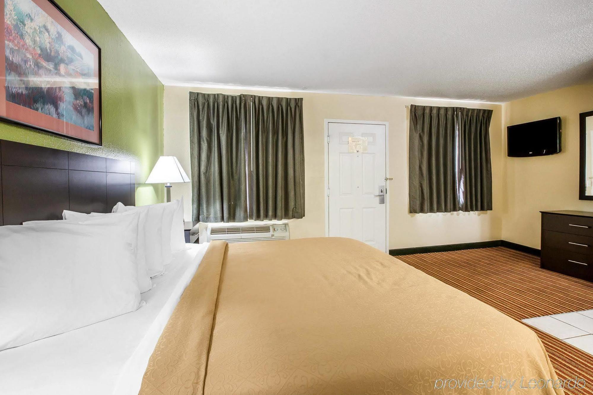 Suburban Studios Augusta Ngoại thất bức ảnh
